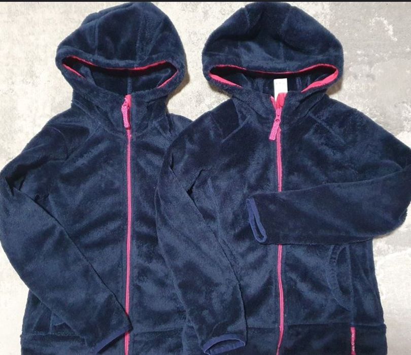 Hanorac Decathlon fete mărime 8-9 ani