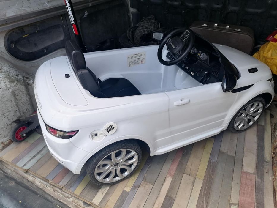 Акумулаторен джип Range Rover