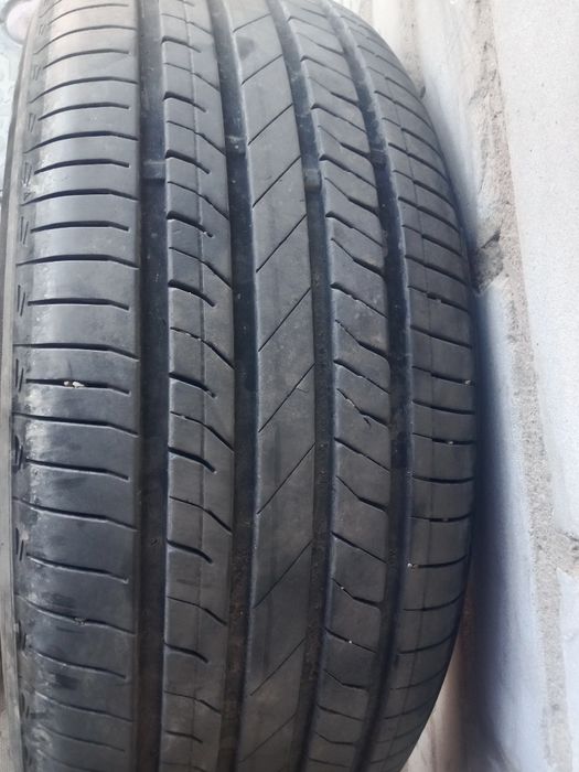 Продается шины кытай  225 /55 размері 18