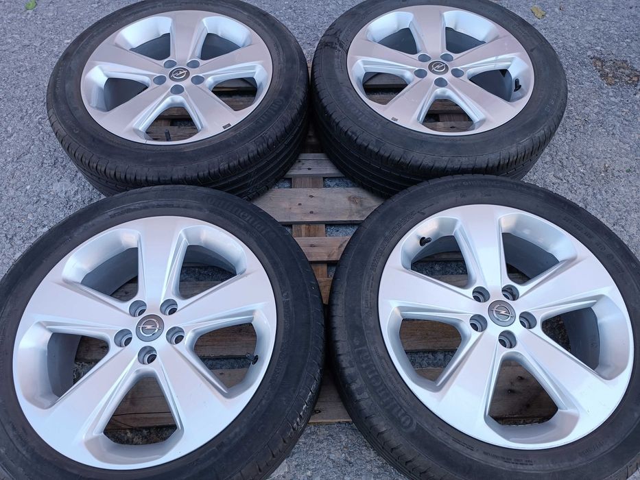 Лети джанти 18ки 5х105 Opel + летни гуми 215/55/18 Continental