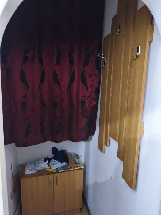 Vând apartament Petrila