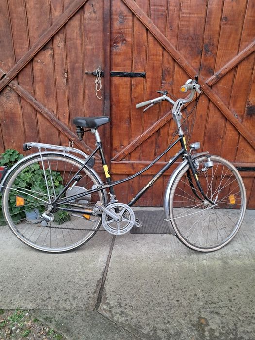 Vând trei biciclete