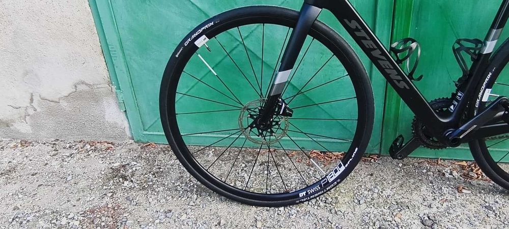 Bicicleta sosea / cursiera carbon STEVENS IZOARD FORCE AXS 2025 – mărimea 54 - stare excelenta