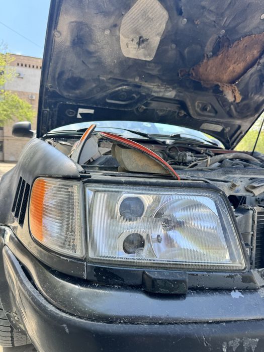 Поворотник ауди С4 100