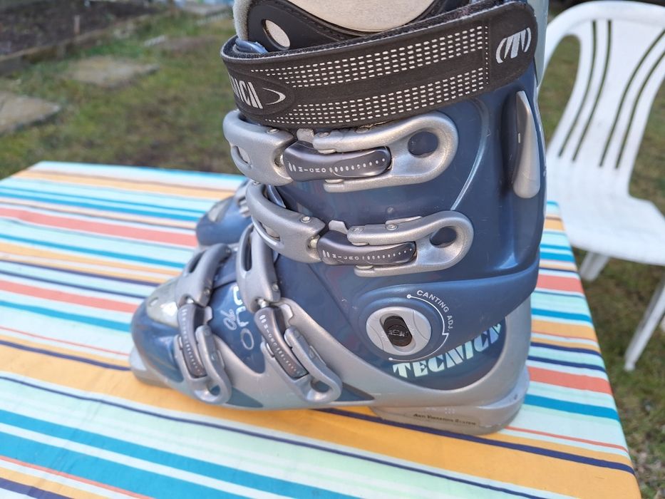 Clăpari Tecnica mărimea 40