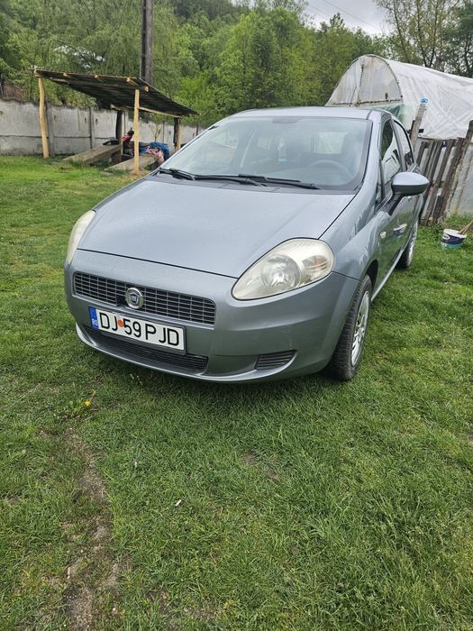 Vând Fiat Punto  an de fabricatie2007 GPL și benzină