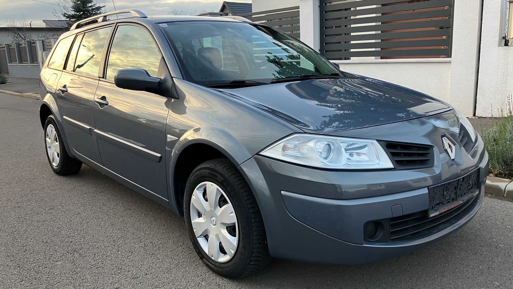 Renault Megane 2 ! 1.4 Benzina , 98 Cp !