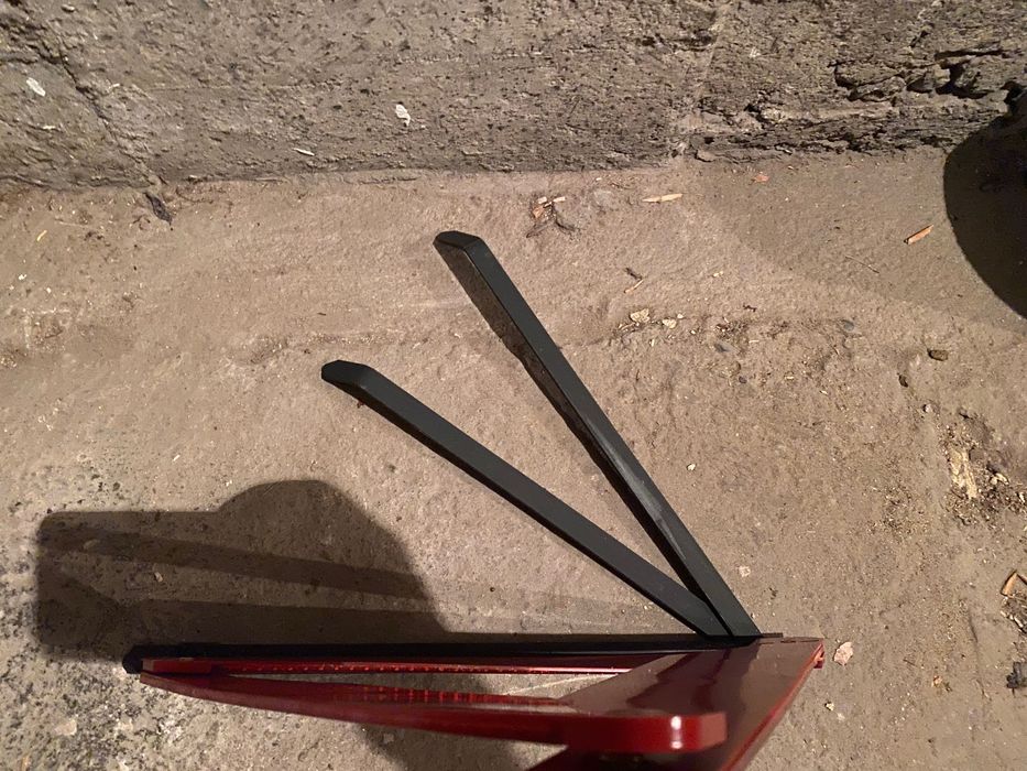 Аварийни светлоотразителни триъгълници