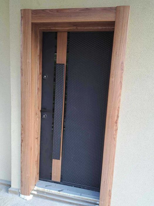 Входни врати НА СКЛАД