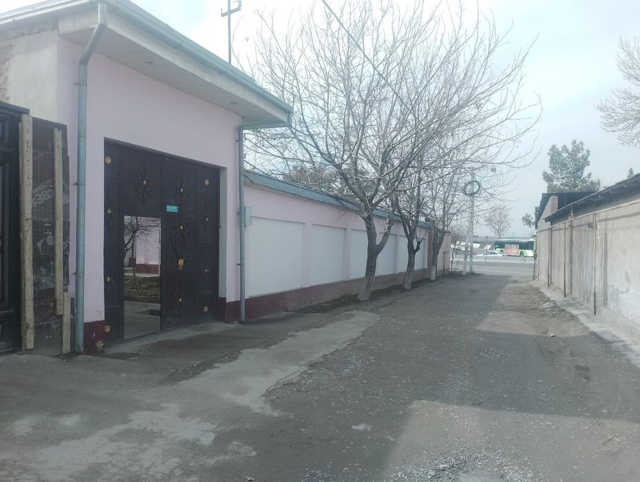 9.25 sotik 7 xonali uy sotiladi