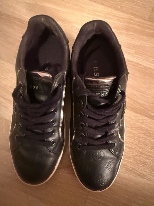 Дамски кецове Guess !