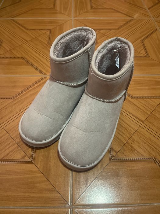 Ghete stil ugg H&M marimea 36