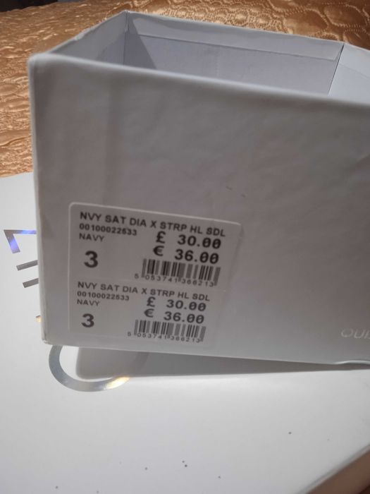 Сандали на висок ток Quiz номер 3 по английската номерация