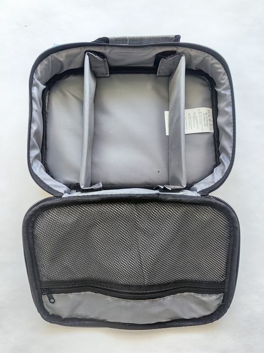 Geanta organizatoare pentru electronice sau cosmetice Top move