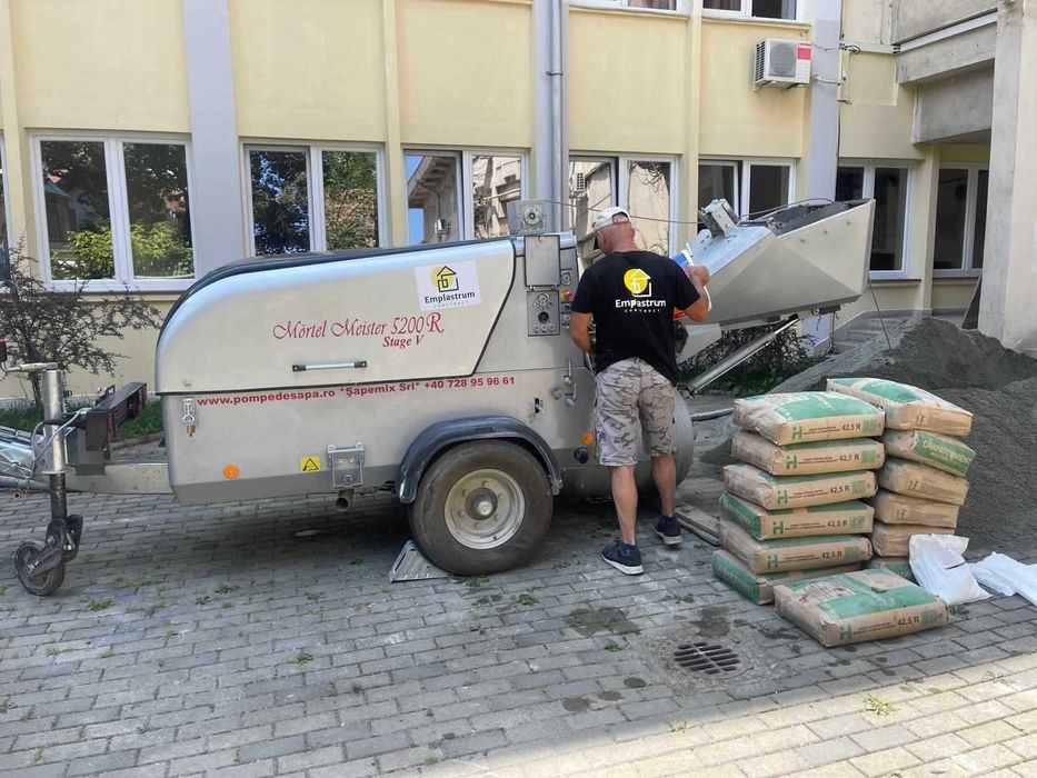 Turnare sape și aplicare a tencuielii mecanizate!