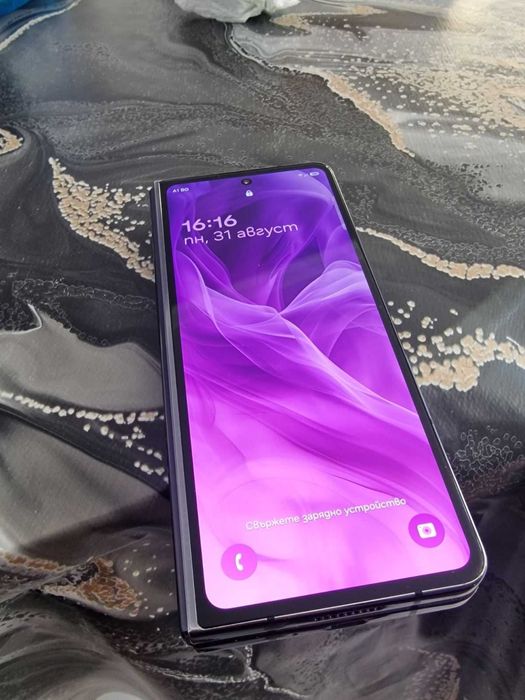 Samsung Galaxy Z Fold 5