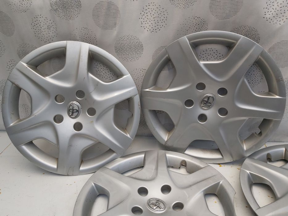 Тасове Toyota 16 оригинални