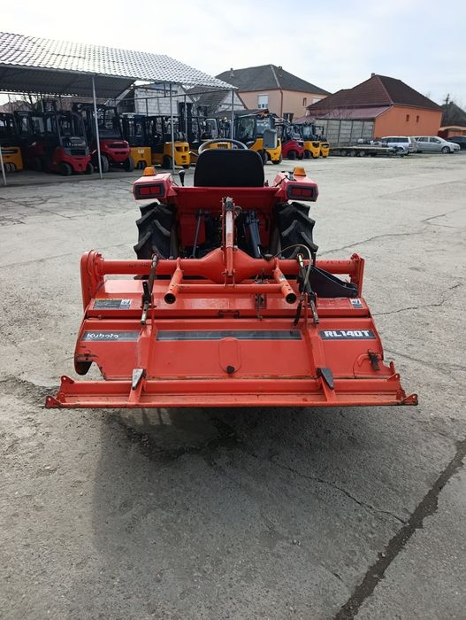Tractor japonez Kubota 4×4 ZL1-195  +Frèză