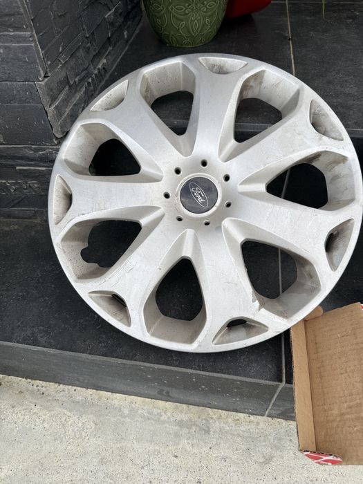 Capace si Prezoane pentru Ford