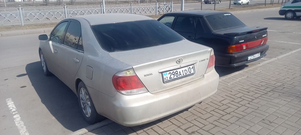 Көлік сатамын камри 35 жағдайы жақсы