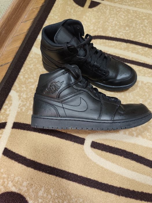 Маратонки DJORDAN