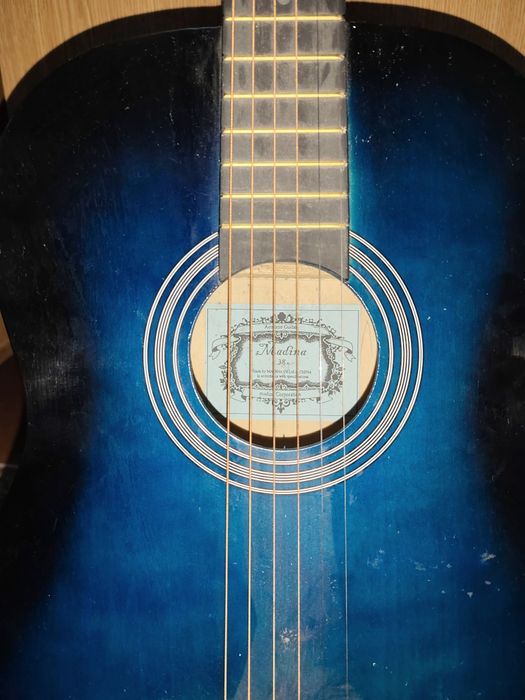 Гитара акустическая