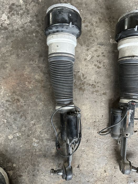 Предни амортисьори Mercedes S W221 4Matic Airmatic