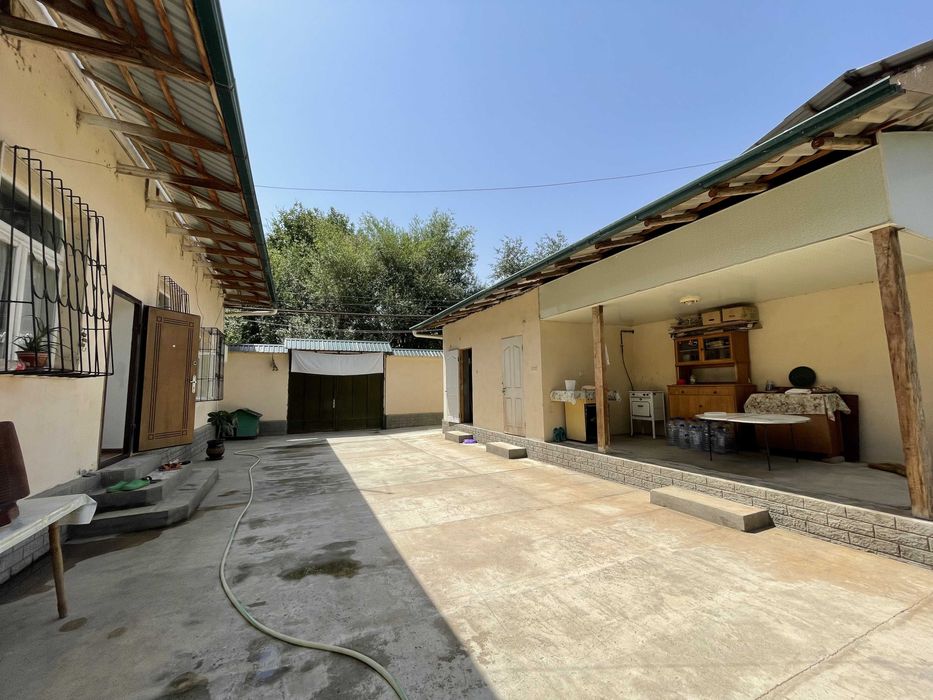 Yangibozor uy sotiladi - 116м2, uchastok 20 sot, Qorasuv boyida