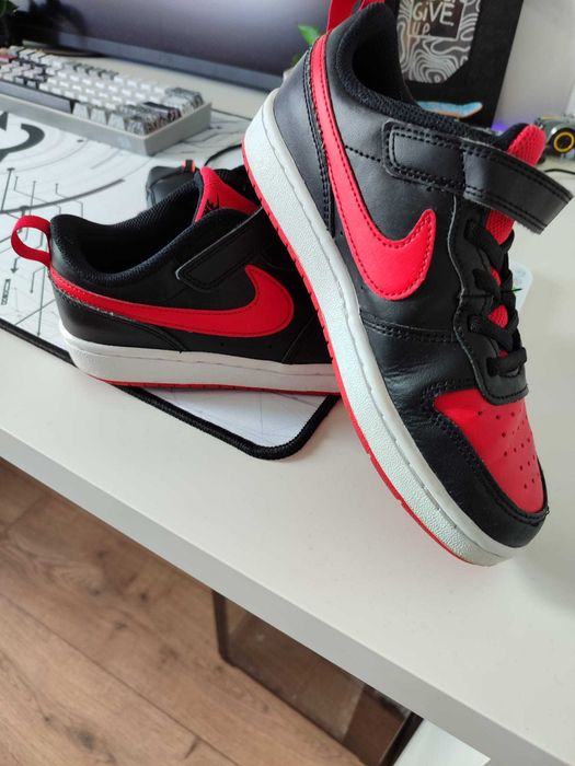 Nike piele negru/rosu,conditii f bune, 34, 21.5 cm