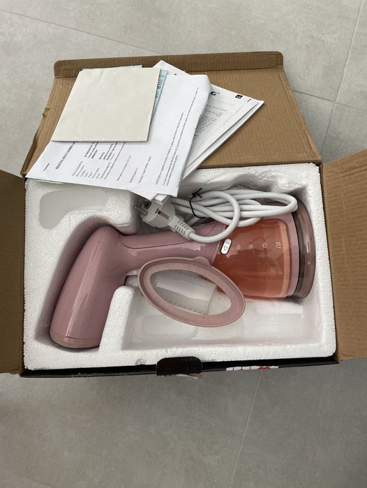 Парна ютия Hausberg HB-7900RZ, 1700W