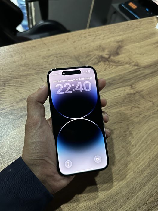 Iphone 14 pro, в хорошем состоянии