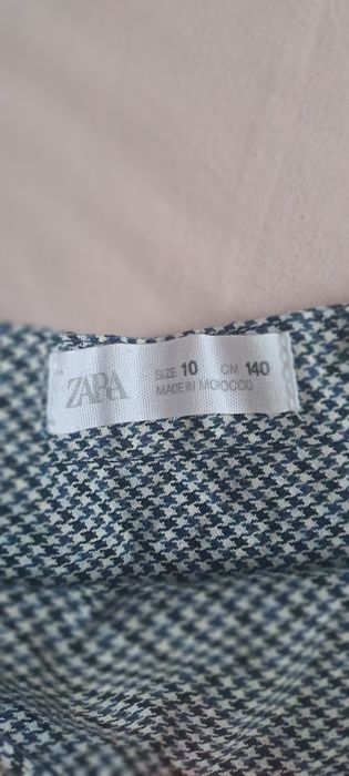 Полички  на Зара