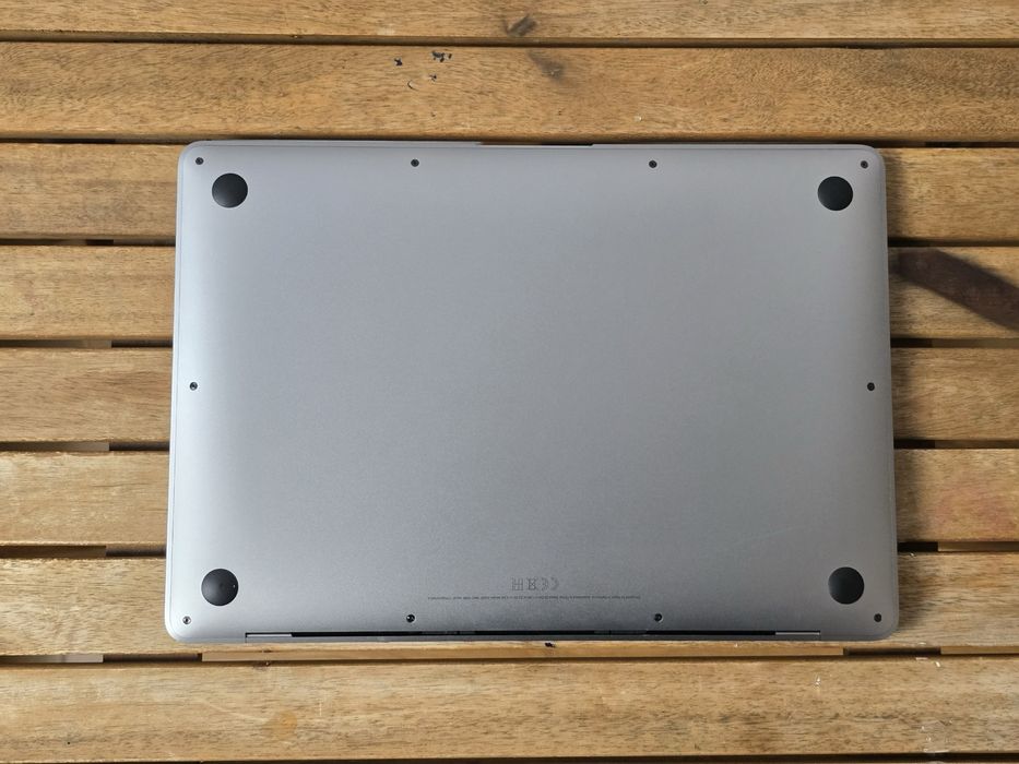 MacBook Air M1 8GB / 256GB