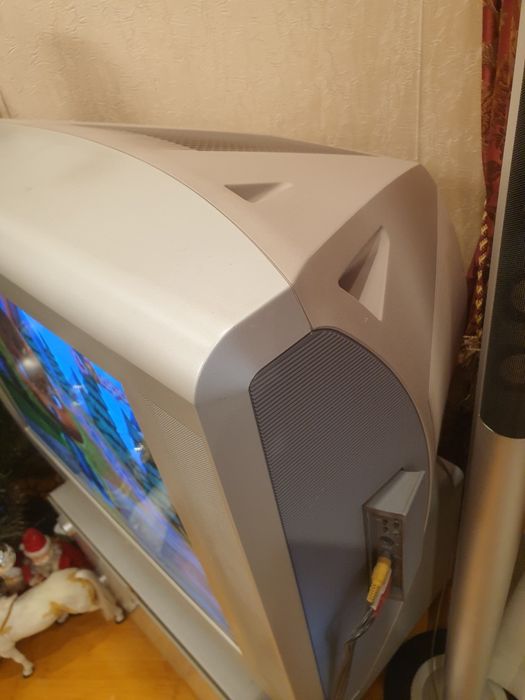 Телевизор SONY Trinitron, диаганаль 72 см