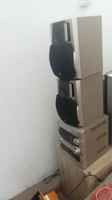 Музыкальный центр