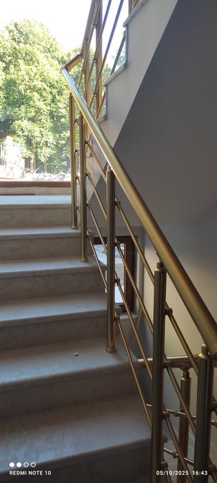 Алуминиеви пейка и парапети