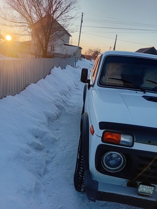 Продам автомобиль нива