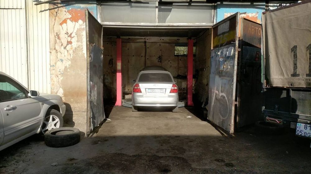 Сдам бокс с подьемником