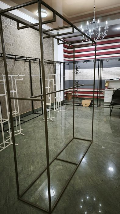 Продам стеллажи, оборудование