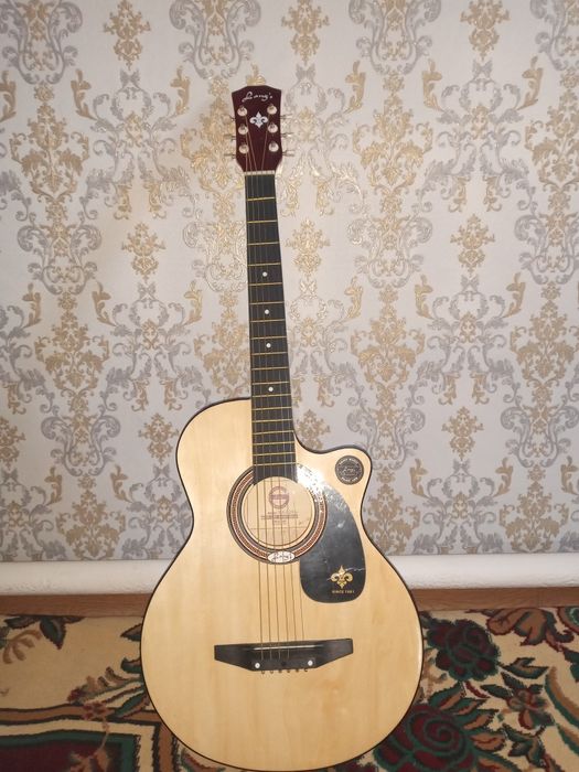 Гитара сатылады.Новый ұсталмаған.Бағасы:35 000