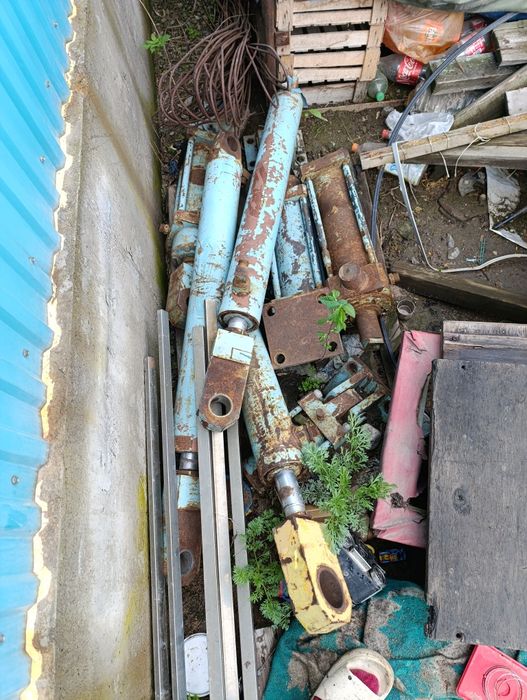 Продам.    цилиндр