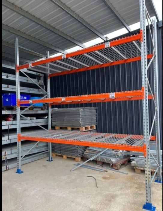 Rafturi metalice industriale