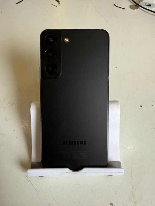 Продам samsung s22