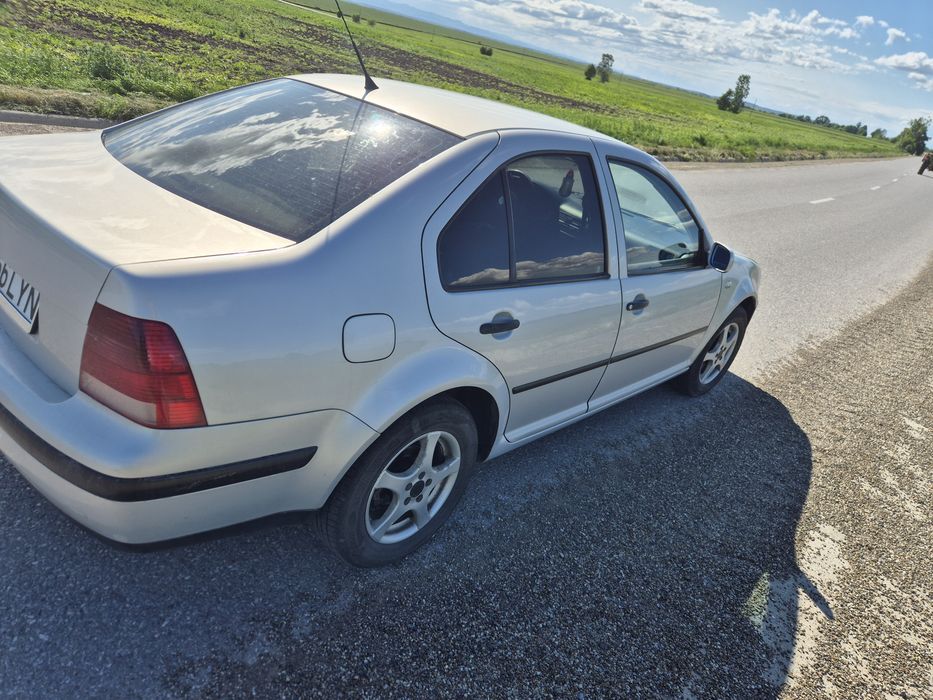 VOLKSWAGEN Bora 2000 — imagine 5