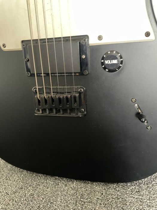 Продам электрогитару Fender Telecaster