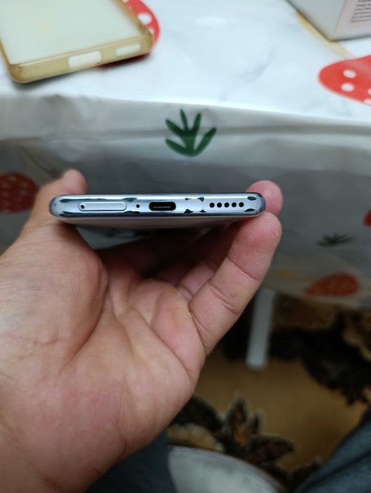 Продам хонор х9а 5g