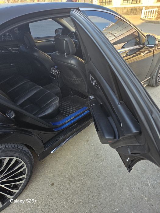 Продаётся Мерседес Бенц w223