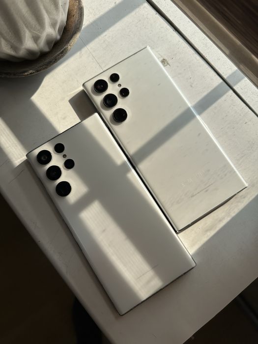 Samsung S22 Ultra xotirasi 12/256GB