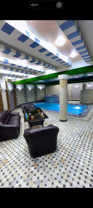 Гиждувон да бизнес учун комплекс бино