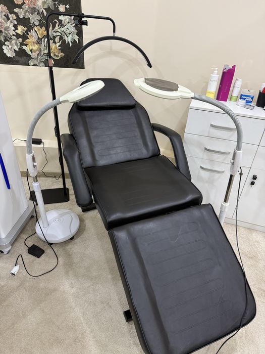 Продаю Косметологическую кушетку и косметологическое кресло